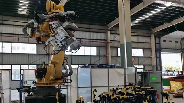 汽车部件点焊工作站
